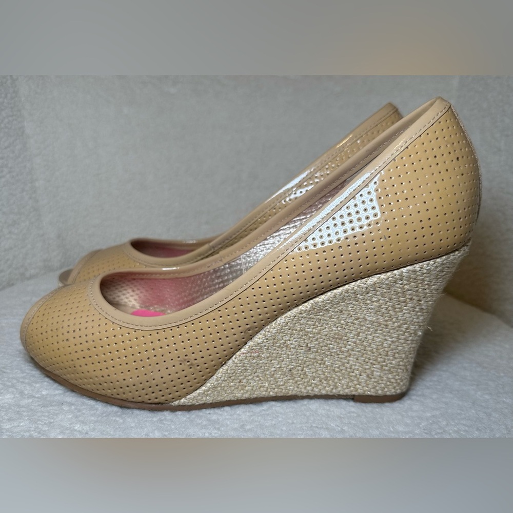 Lilly Pulitzer wedge peep toe heel shoes tan beige espadrille summer‎ beach 8.5